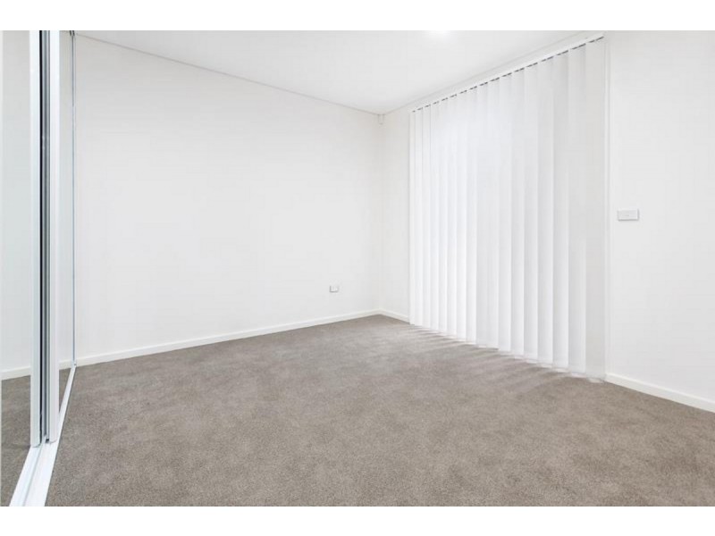 2/232 Targo Road, Toongabbie NSW 2146